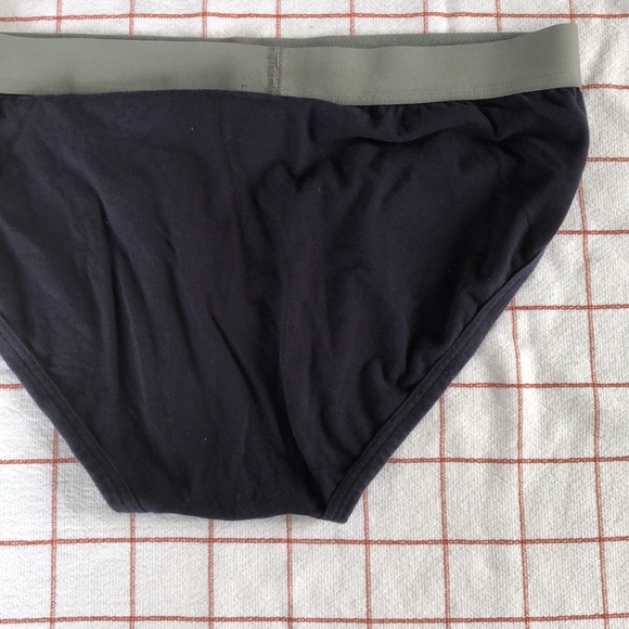 2 PACK - Goodfellow & Co. Briefs - Large - Picture 4 of 4